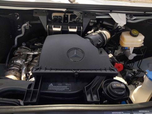 New 2024 Mercedes-Benz Sprinter 3500 image 9