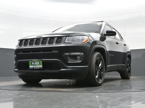 Used 2021 Jeep Compass Latitude FWD image 26