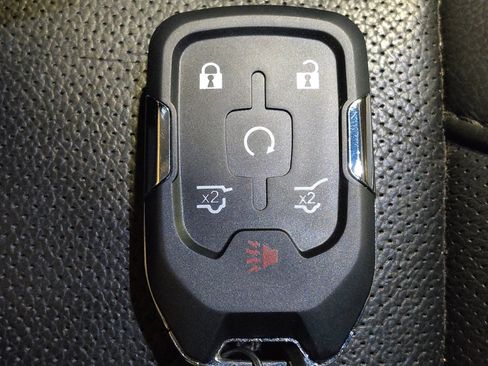Used 2019 Chevrolet Tahoe Premier RWD image 32