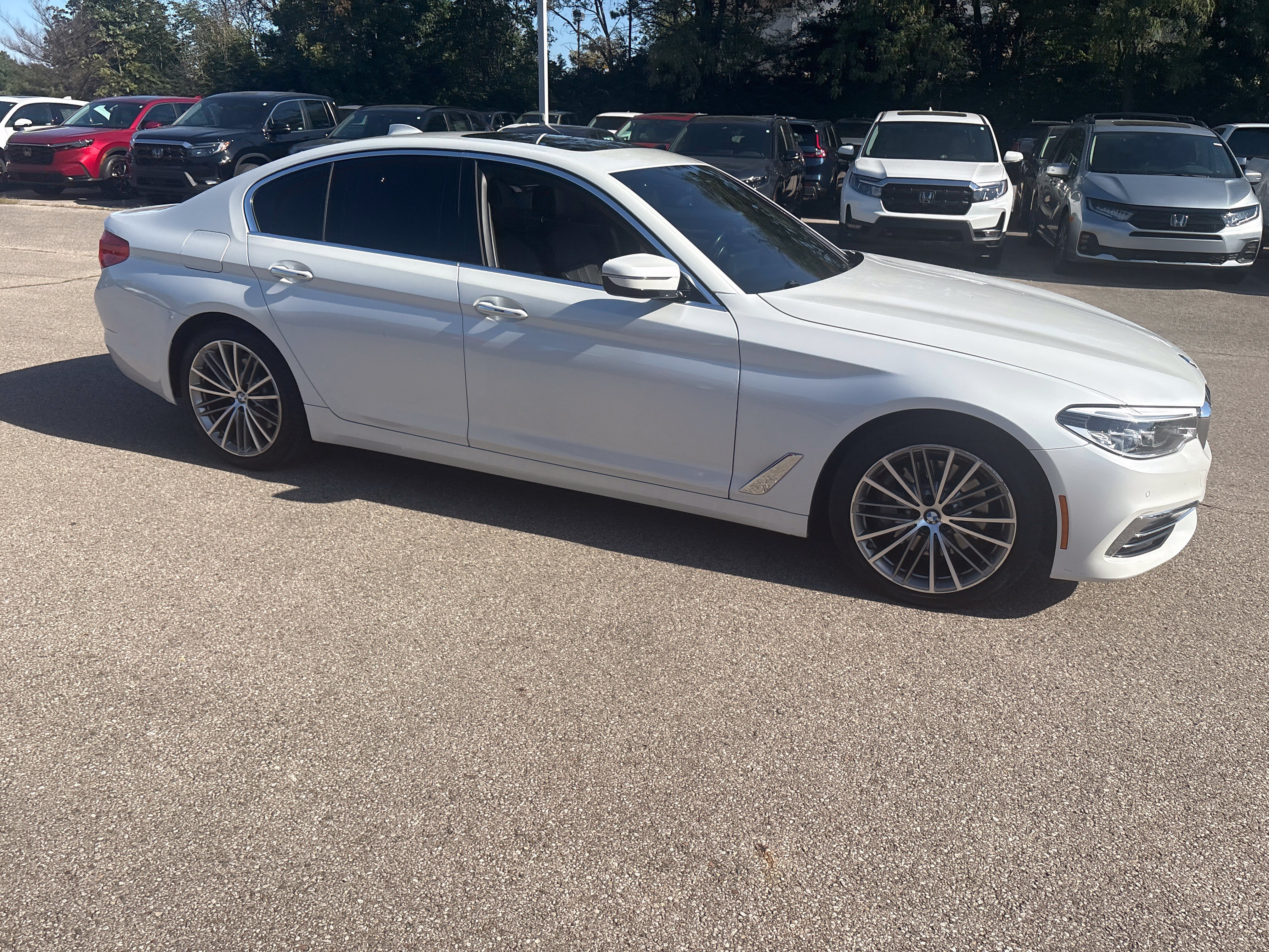 Used 2018 BMW 530i xDrive AWD/4WD image 22