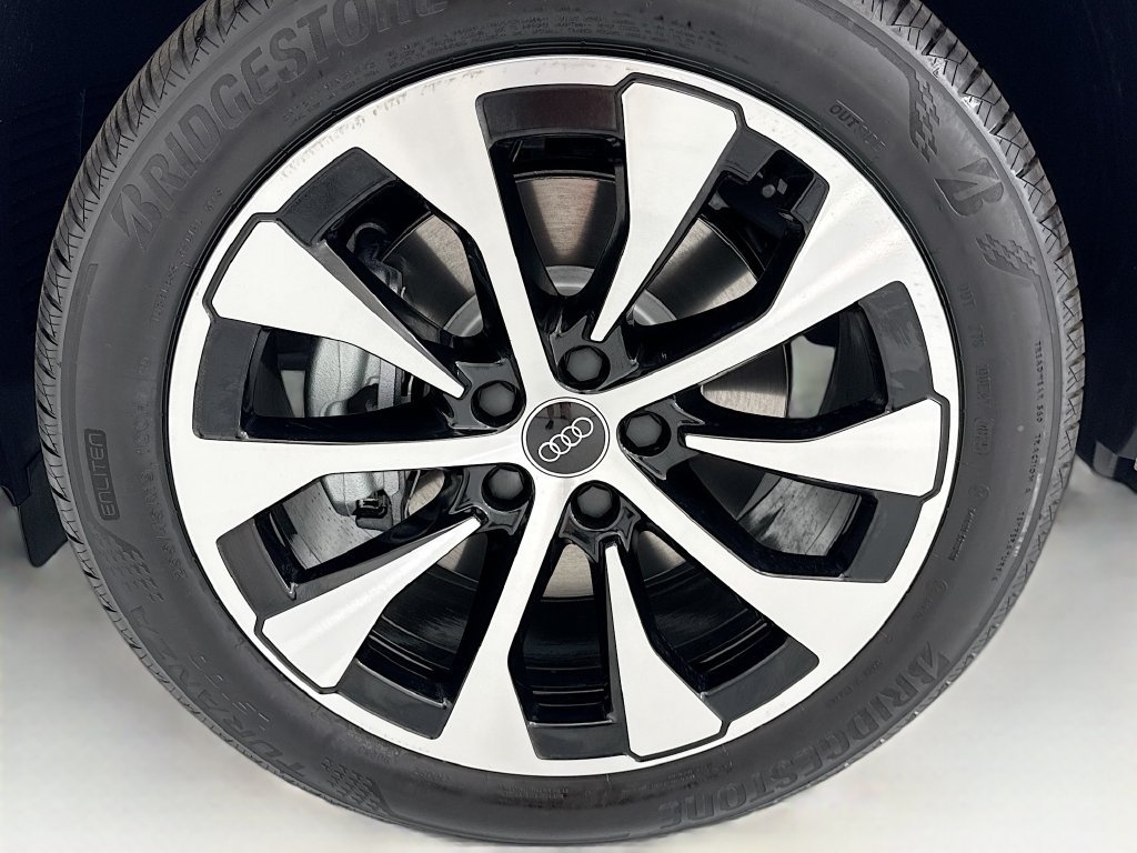 Used 2026 Audi Q3 quattro 2.0T AWD/4WD image 30