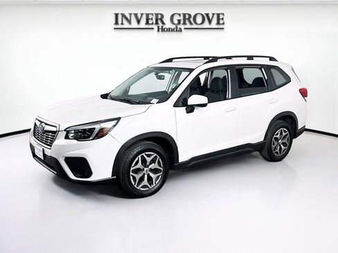 Used 2021 Subaru Forester Premium AWD/4WD image 1