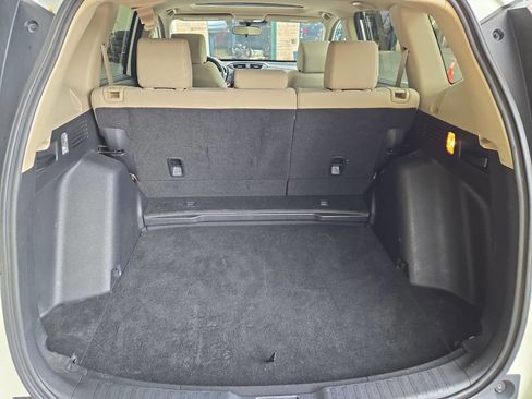 Used 2017 Honda CR-V EX image 17