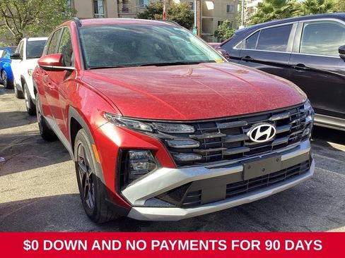 Used 2025 Hyundai Tucson SEL FWD image 3