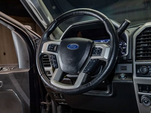 Used 2021 Ford F250 Lariat image 17