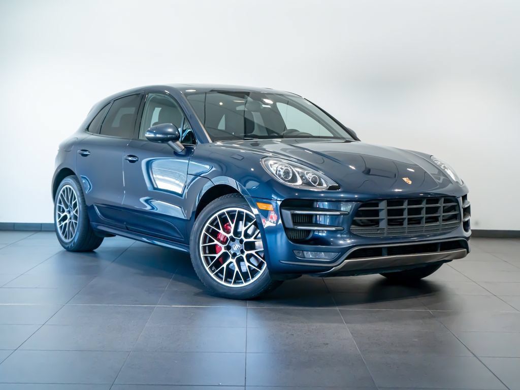 Used 2015 Porsche Macan Turbo AWD/4WD image 9