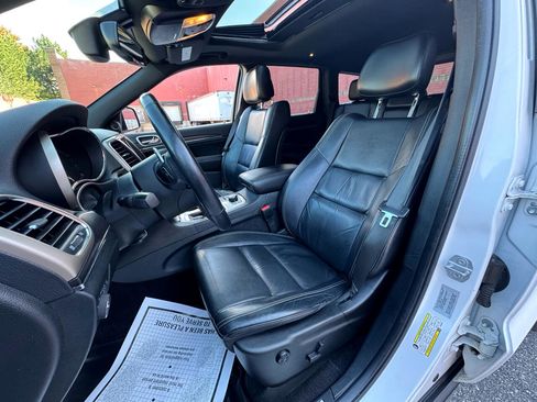 Used 2016 Jeep Grand Cherokee Limited image 7
