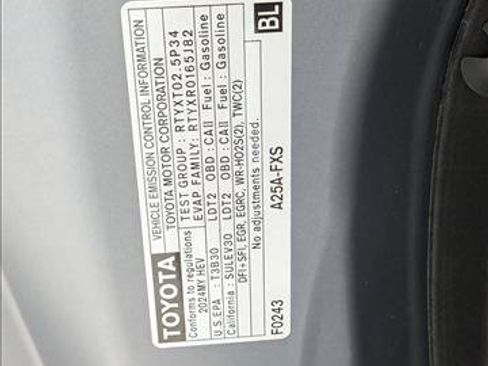 Certified 2024 Toyota Highlander Limited AWD/4WD image 25