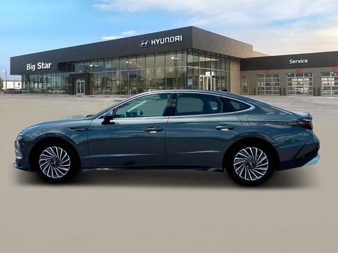New 2025 Hyundai Sonata SEL image 3