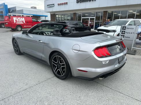 Used 2022 Ford Mustang Premium image 8