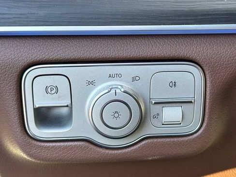 Certified 2024 Mercedes-Benz GLE 450e 4MATIC image 24