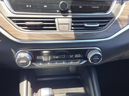 New 2026 Nissan Altima 2.5 SV FWD image 19