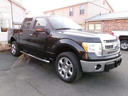 Used 2014 Ford F150 XLT w/ Equipment Group 302A Luxury image 8