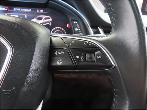 Used 2018 Audi Q7 3.0T Premium Plus w/ Premium Plus Package image 10