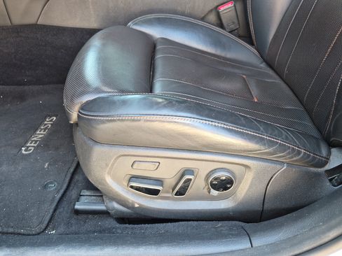 Used 2019 Genesis G80 3.3T Sport image 40