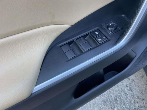 Used 2025 Toyota RAV4 LE image 28