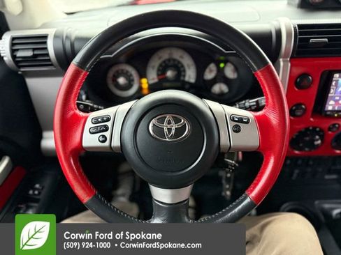 Used 2012 Toyota FJ Cruiser Base image 22