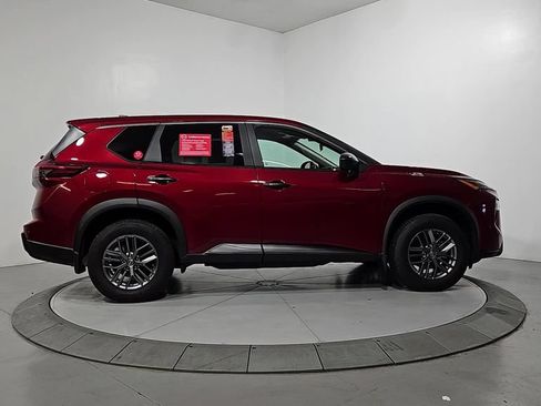 Certified 2025 Nissan Rogue S AWD/4WD image 8