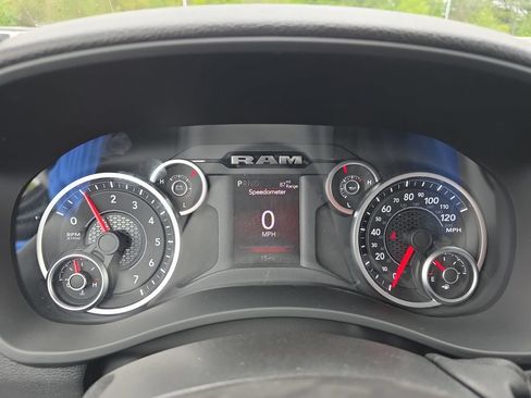New 2026 RAM 2500 Big Horn AWD/4WD image 16