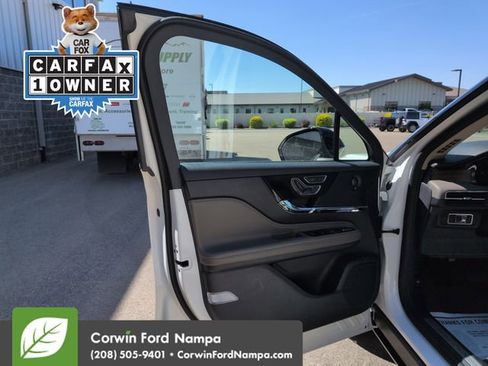 Used 2025 Lincoln Corsair Reserve w/ Equipment Group 202A AWD/4WD image 10
