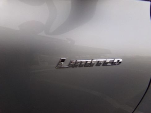 Used 2013 Toyota Highlander Limited image 43