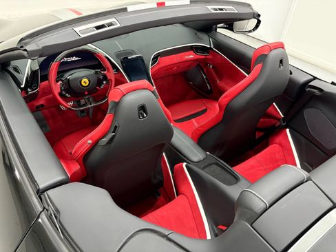 Used 2025 Ferrari Roma Spider RWD image 12