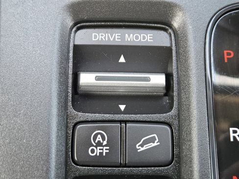 Used 2023 Honda CR-V EX-L image 9