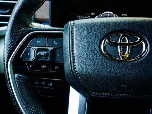 Used 2023 Toyota Tundra Capstone AWD/4WD image 31
