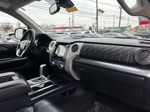 Used 2020 Toyota Tundra Platinum image 31