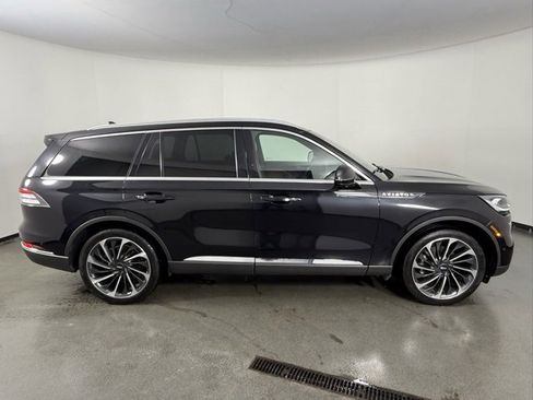 Used 2022 Lincoln Aviator Reserve w/ Equipment Group 201A image 6