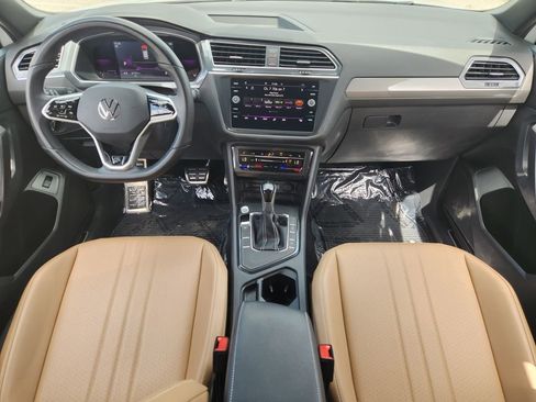 Used 2022 Volkswagen Tiguan SE R-Line FWD image 19