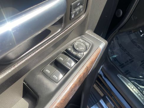 Used 2022 GMC Sierra 2500 Denali AWD/4WD image 11