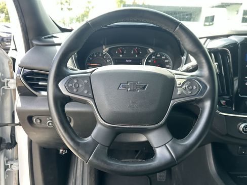 Used 2023 Chevrolet Traverse RS FWD image 21