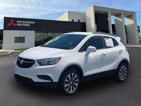Used 2022 Buick Encore Preferred w/ Safety Package AWD/4WD image 1