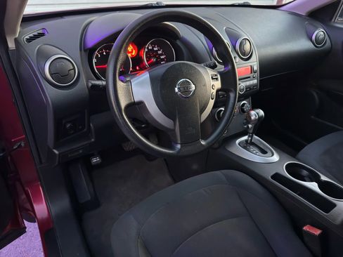 Used 2009 Nissan Rogue S image 3