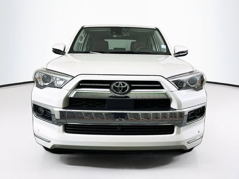 Used 2023 Toyota 4Runner Limited AWD/4WD image 2