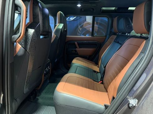 New 2026 Land Rover Defender 110 image 12