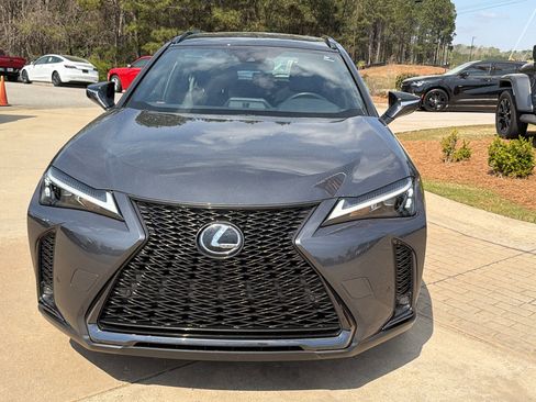 Used 2024 Lexus UX 250h F Sport image 3