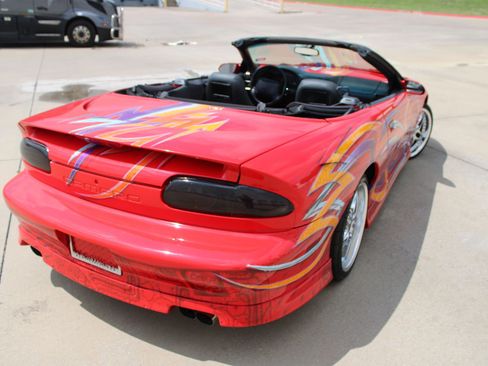 Used 1997 Chevrolet Camaro LT w/ Preferred Equipment Group 2 RWD image 14