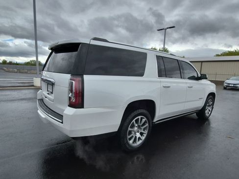 Used 2017 GMC Yukon XL Denali w/ Open Road Package image 3