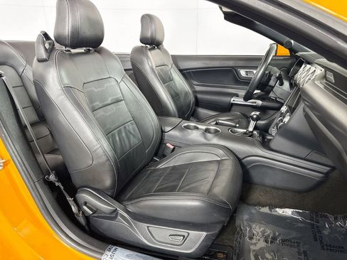 Used 2018 Ford Mustang Premium w/ Equipment Group 201A image 31