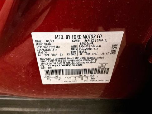 Certified 2023 Ford Explorer XLT w/ Equipment Group 202A AWD/4WD image 33