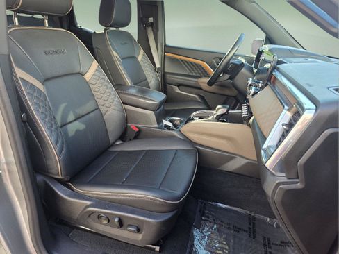 Used 2023 GMC Canyon Denali AWD/4WD image 18
