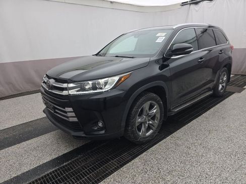 Used 2019 Toyota Highlander Limited image 1