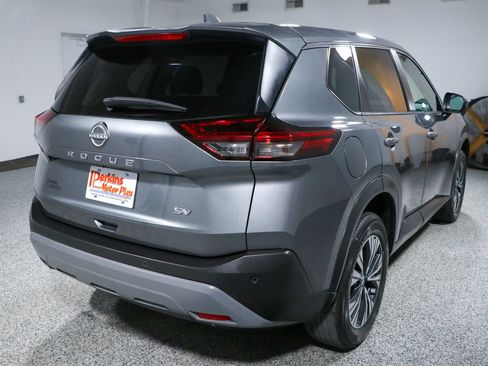 Used 2023 Nissan Rogue SV FWD image 7