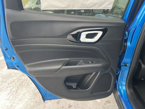 New 2026 Jeep Compass Limited image 15