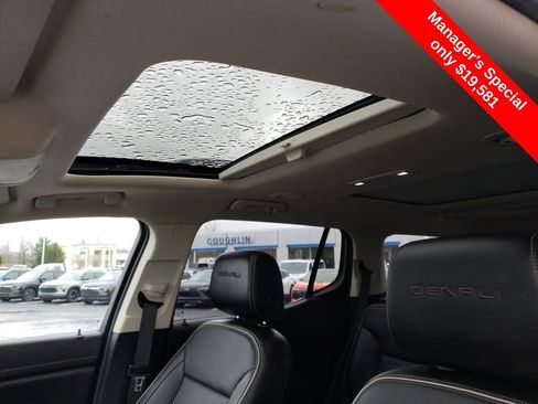 Used 2020 GMC Acadia Denali w/ LPO, 'HIT The Road' Package AWD/4WD image 22