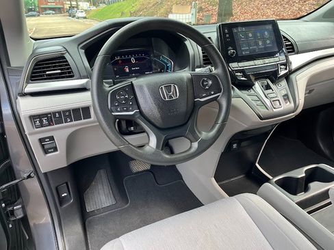 Used 2019 Honda Odyssey EX image 10