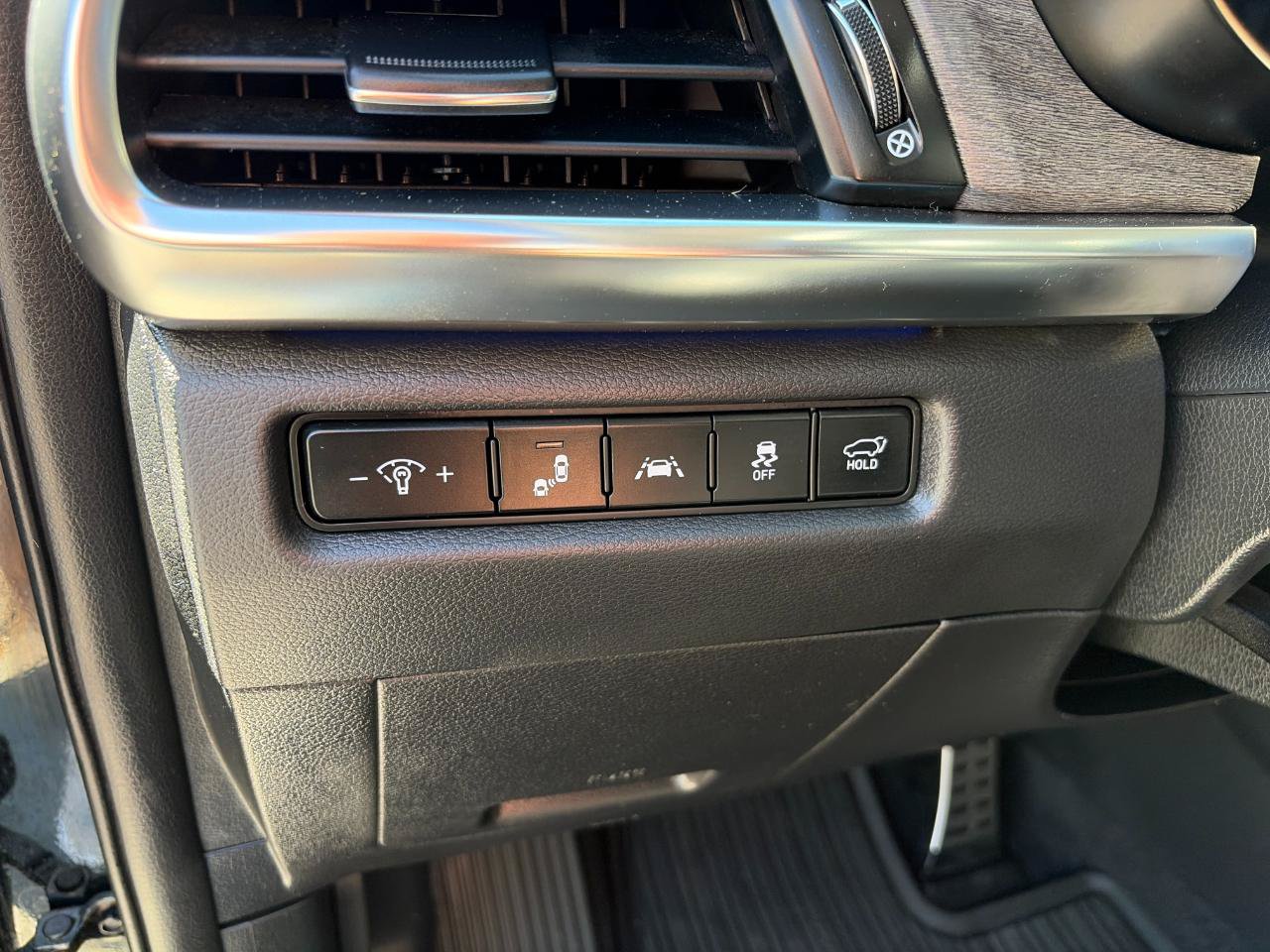 Used 2022 Kia Telluride SX w/ SX Prestige Package AWD/4WD image 16