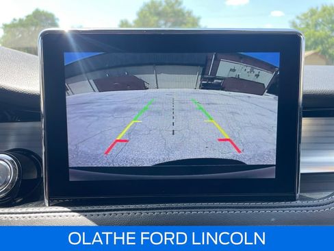 Certified 2022 Lincoln Corsair AWD w/ Equipment Group 101A image 24